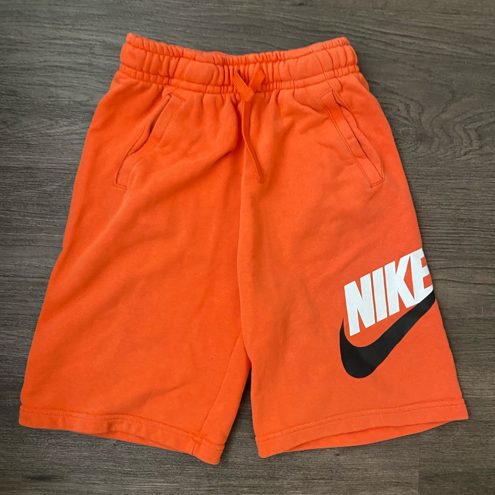 Boys Nike sweat-shorts size XL